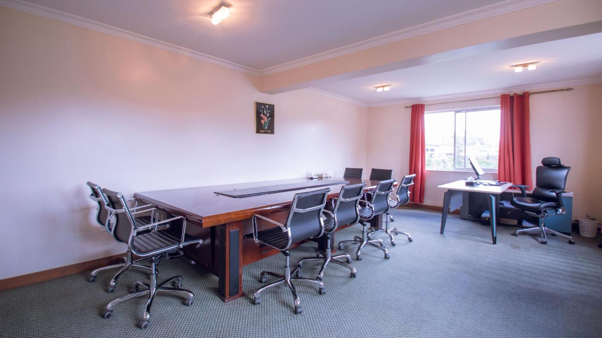Longview Suites Hotel Nairobi Buitenkant foto